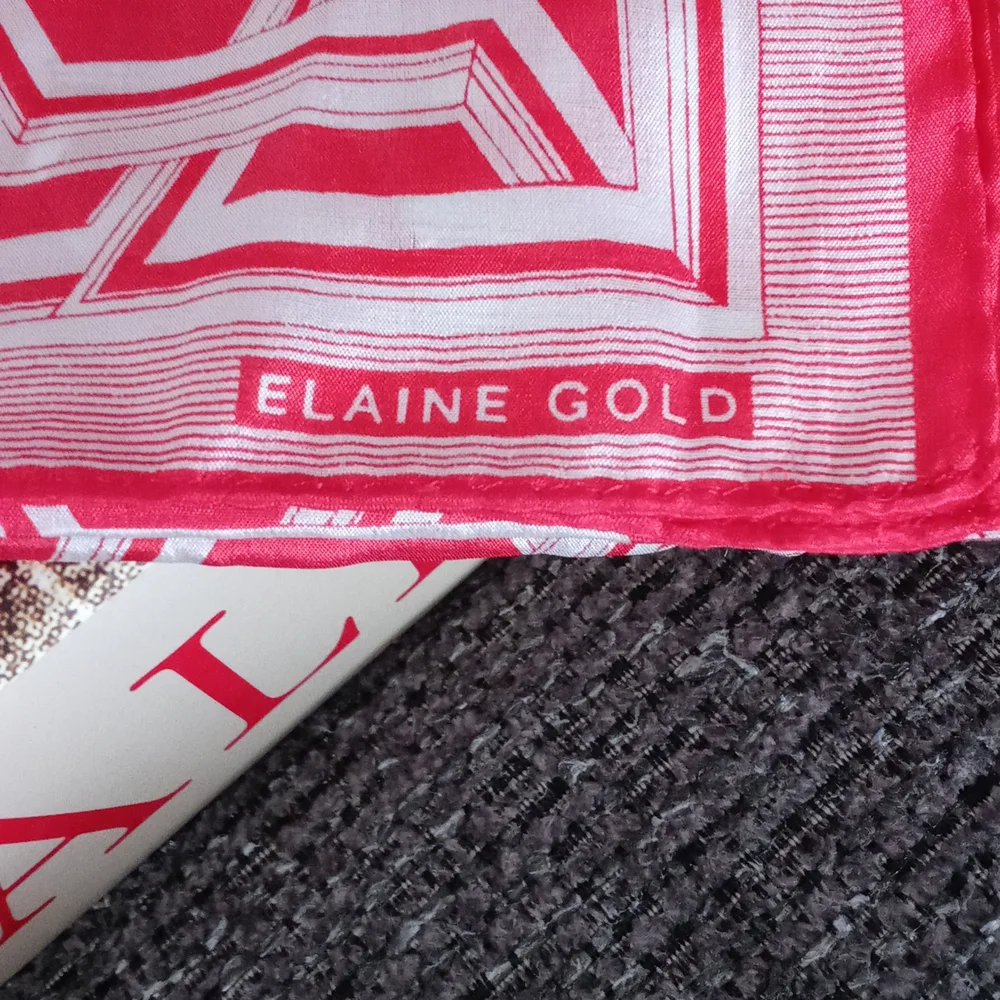 ❤VTG Elaine Gold❤ - Silk Scarf